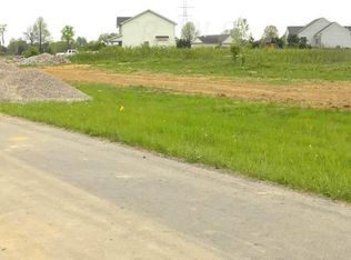 1112 Winding Creek Ln, Delaware, OH 43015