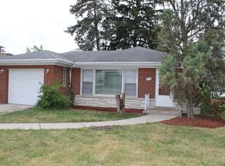 7614 N Waukegan Rd, Niles, IL 60714