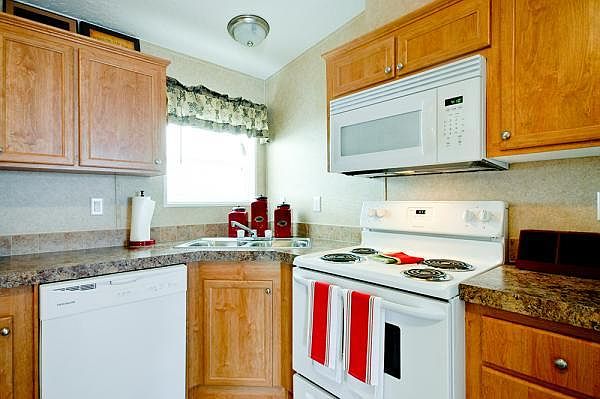 2nd image of 414 Spring Lake Rd