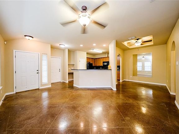 4th image of 6642 Rhine Dr #A