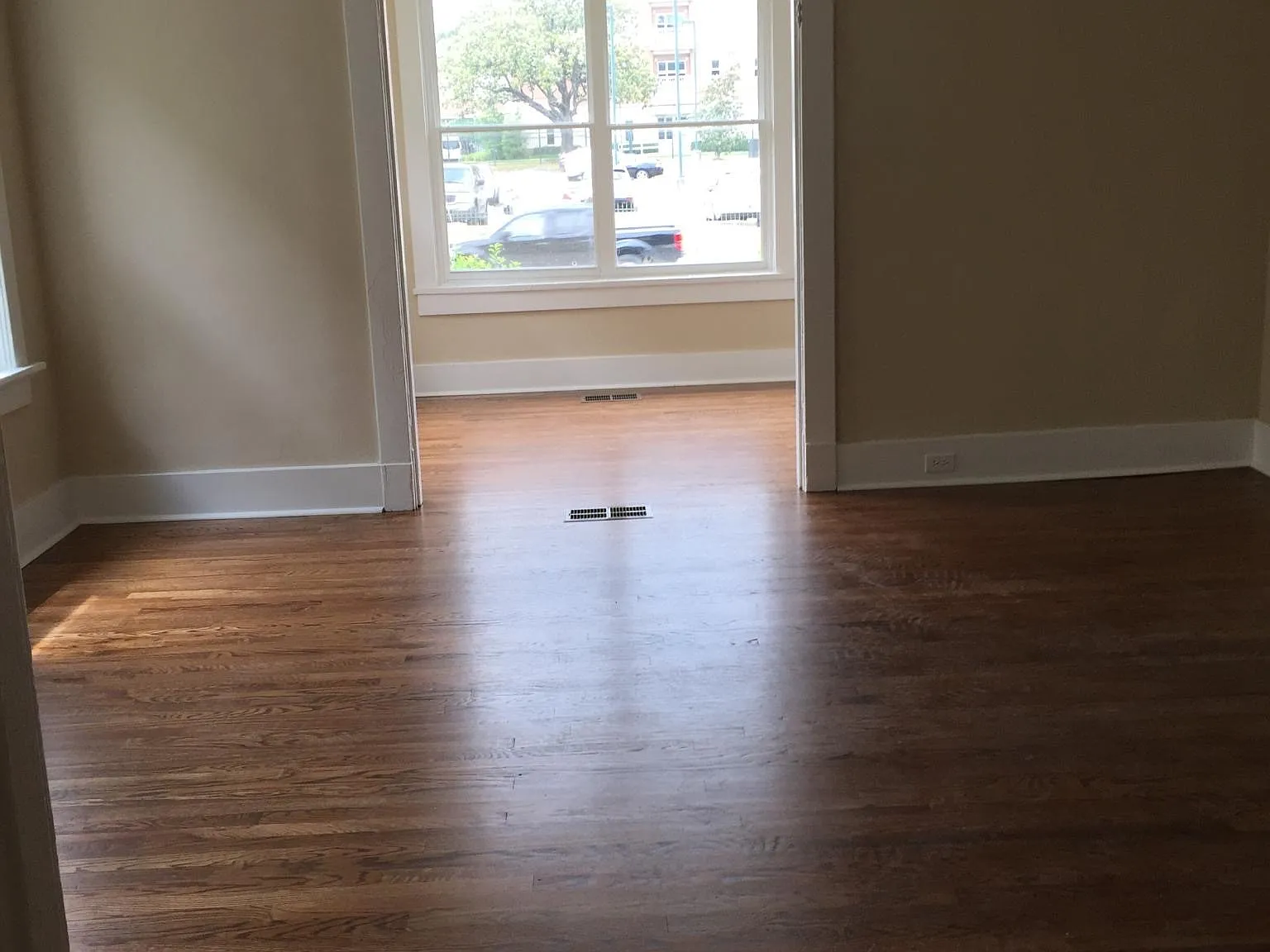 114 North Mclean - #2 — Photo 4