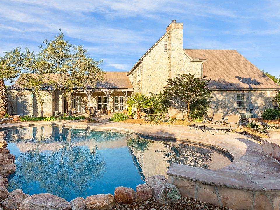 1706 Waterstone Pkwy, Boerne, Tx 78006 