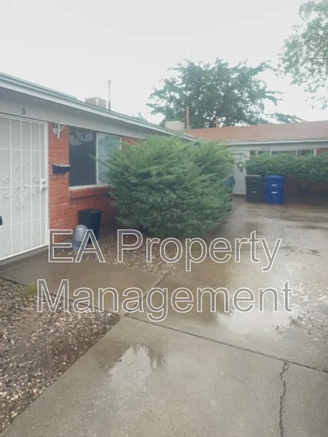 1 bed, 1.0 bath, 850 sqft, $995 — Photo 1