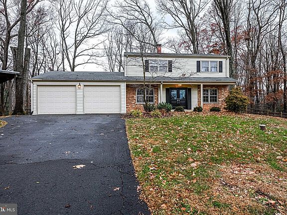 5th image of 3700 Michele Ct