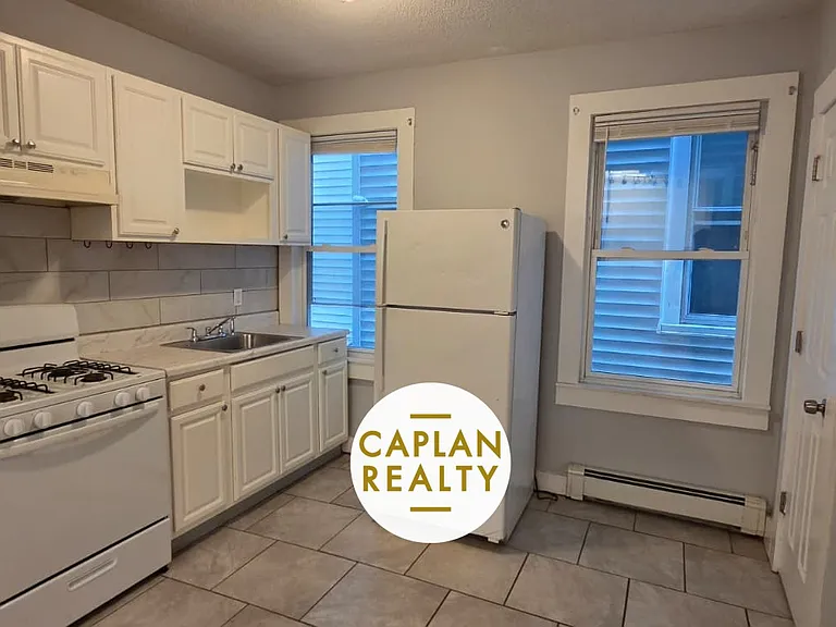 535 East St #1FF — Photo 4