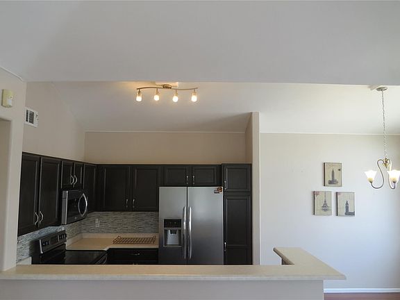 5th image of 8500 E Jefferson Ave APT 2D