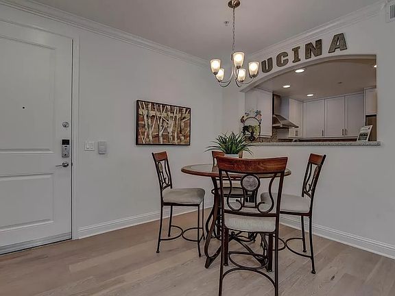 2nd image of 2585 El Camino Real APT 203