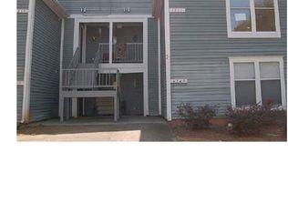 4241 Parkview Ct, Stone Mountain, GA