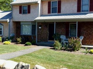 20 Debs Hill Rd, Yarmouth Port, MA 02675