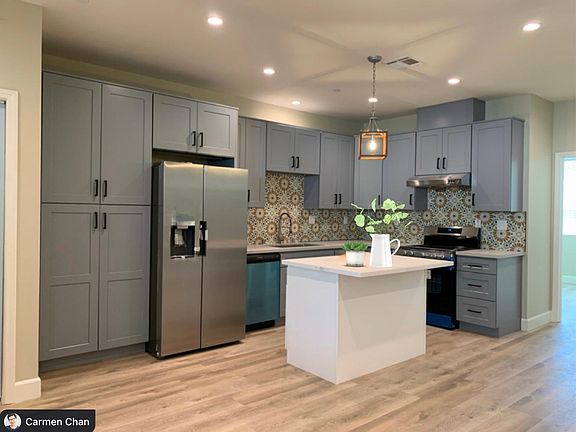 2nd image of 2110 La Paloma Ave