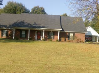 3670 Hillsdale Dr, Olive Branch, MS 38654
