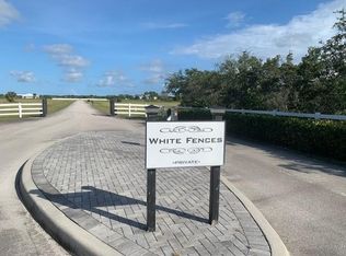 8010 White Fences Ln, Vero Beach, FL 32968