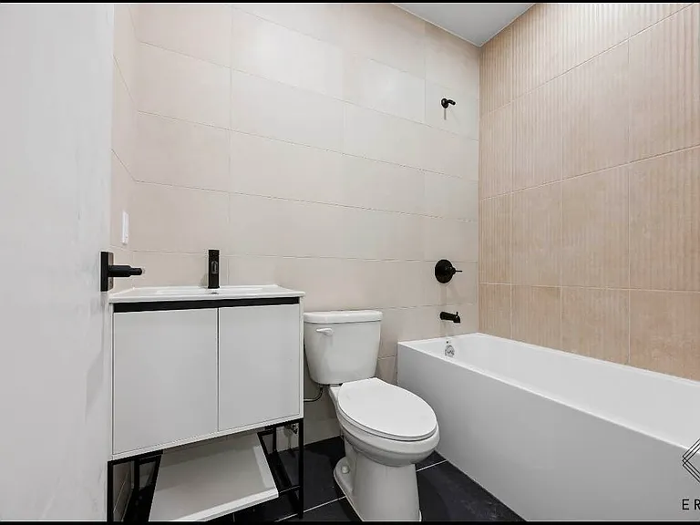 809 Midwood St #3B — Photo 15
