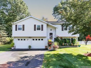 110 Dipietro Ln, Bristol, CT 06010