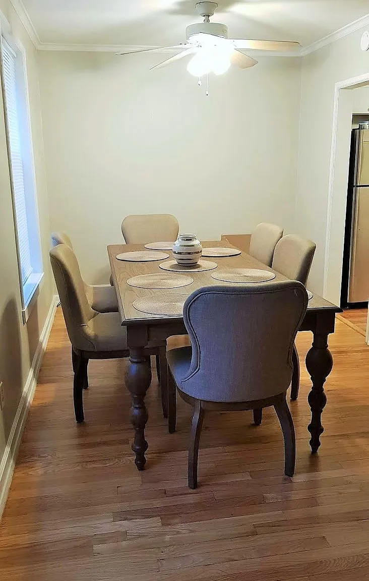 5205 N Diversey Blvd — Photo 2