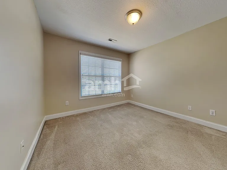 4721 Dawn Oaks Ln — Photo 13