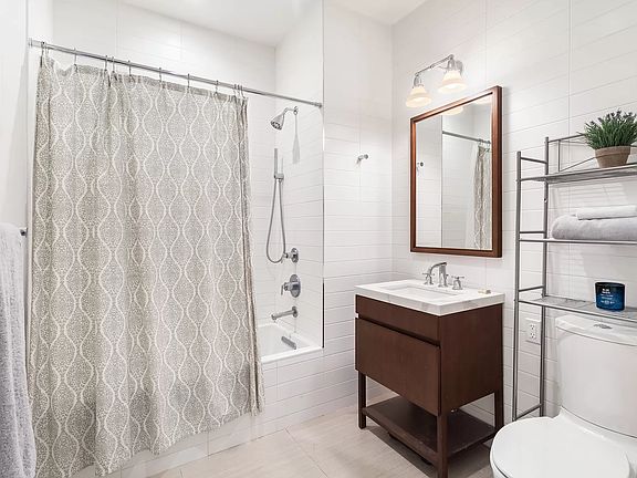 4th image of 500 Waverly Ave APT 6G