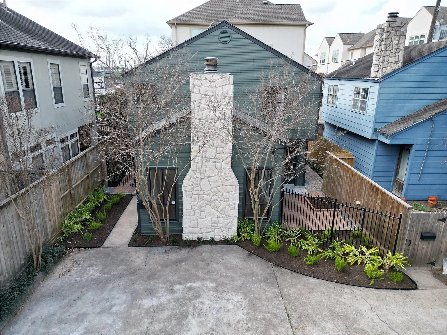2 bed, 2.5 bath, 1636 sqft, $2,900 — Photo 4