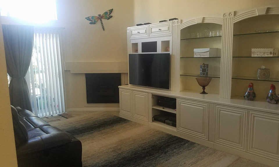 1st image of 5550 Owensmouth Ave APT 321