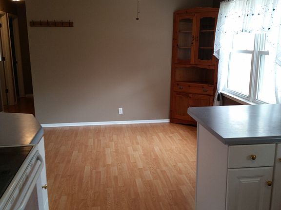 4th image of 139 Highland Dr