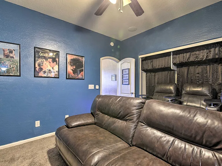 Building's Lounge