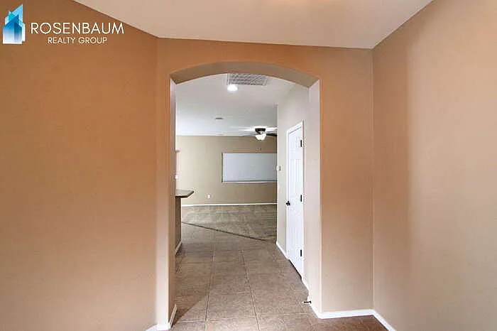 2756 E Rakestraw Ln — Photo 9