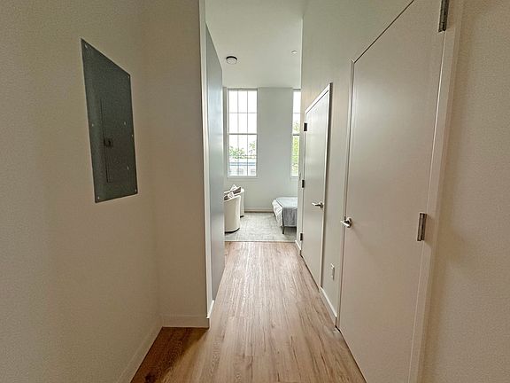 5th image of 991 Saint Johns Pl #2G