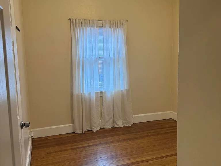 10 Frances Pl — Photo 11