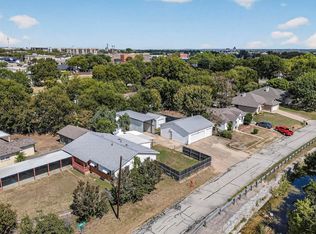 157 SE Tarrant Ave, Burleson, TX 76028