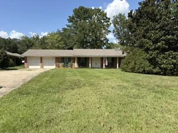 305 McComb Ave, Pt Gibson, MS 39150