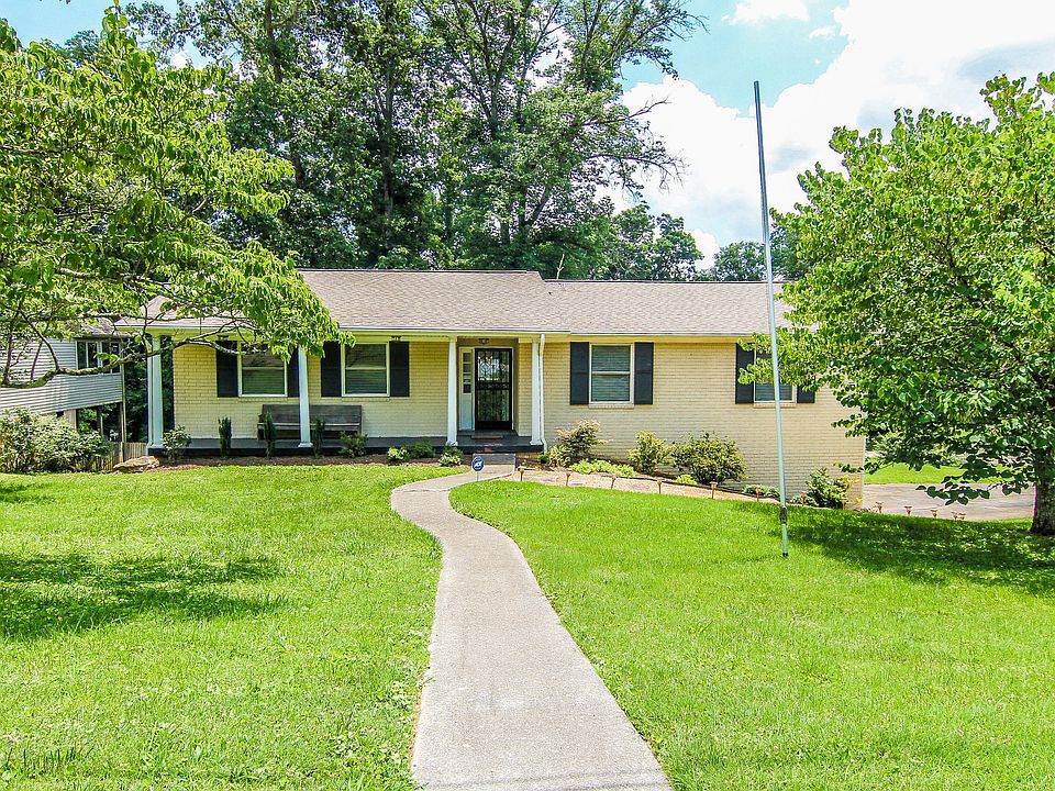 1st image of 4400 Mockingbird Ln