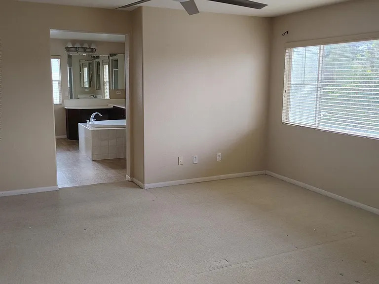 382 Edgewater Dr — Photo 20