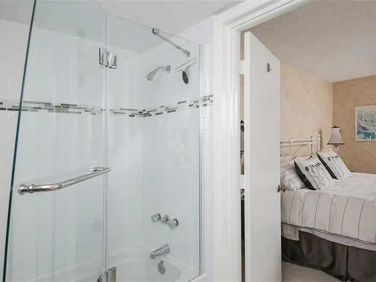 500 S Washington Dr #26B — Photo 22