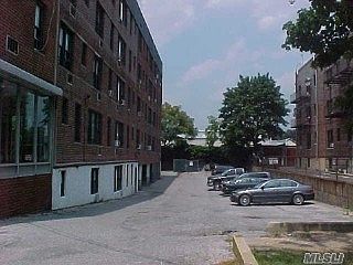 2nd image of 164 Pine St APT 4E