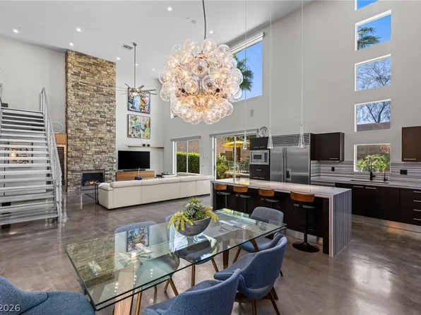 1425 Canyon Ledge Ct, Las Vegas, NV 89117