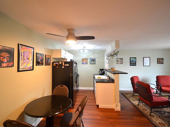 4th image of 2937 Westbrook Dr APT A-422