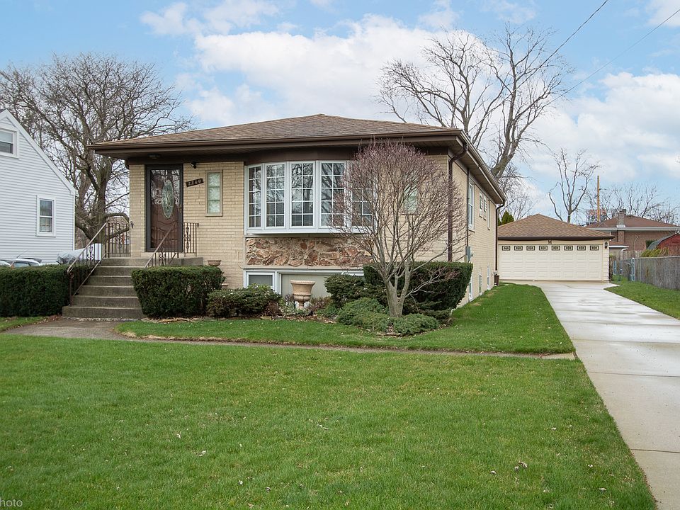 1st image of 2240 Elmira Ave