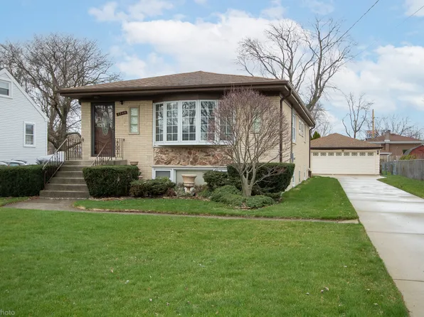 2240 Elmira Ave, Des Plaines, IL 60018