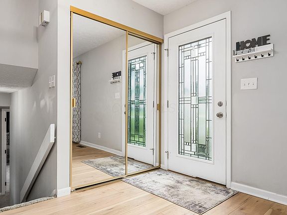 5th image of 340 E Columbus St