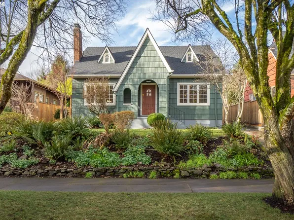 839 NE Floral Pl, Portland, OR 97232