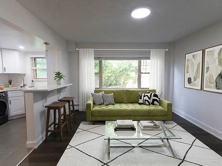 429 Apartments A102 Dining Room 429 Apartments A102 Dining Room