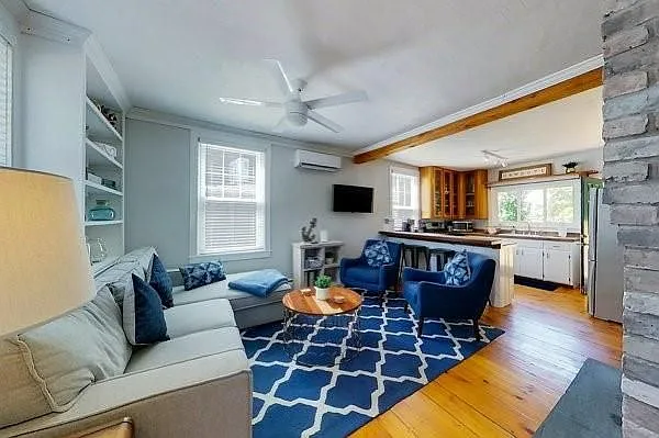2 bed, 2.0 bath, 1000 sqft, $2,500 — Photo 4