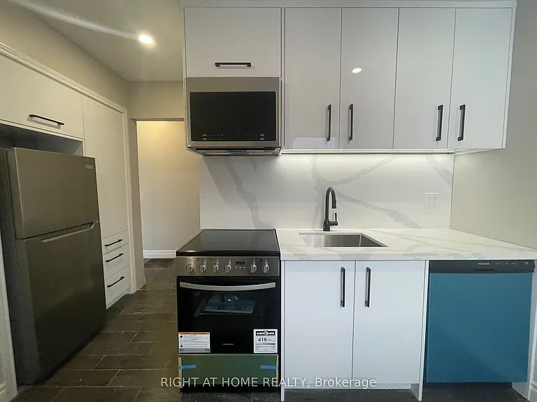 495 Salem Ave N #101 — Photo 3