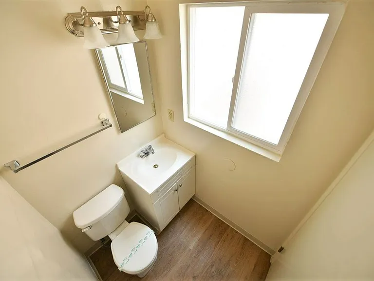 2514 College Ave — Photo 10