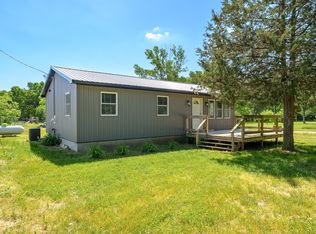 79971 39th St, Decatur, MI 49045