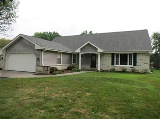 S70W13001 Woods Rd, Muskego, WI 53150