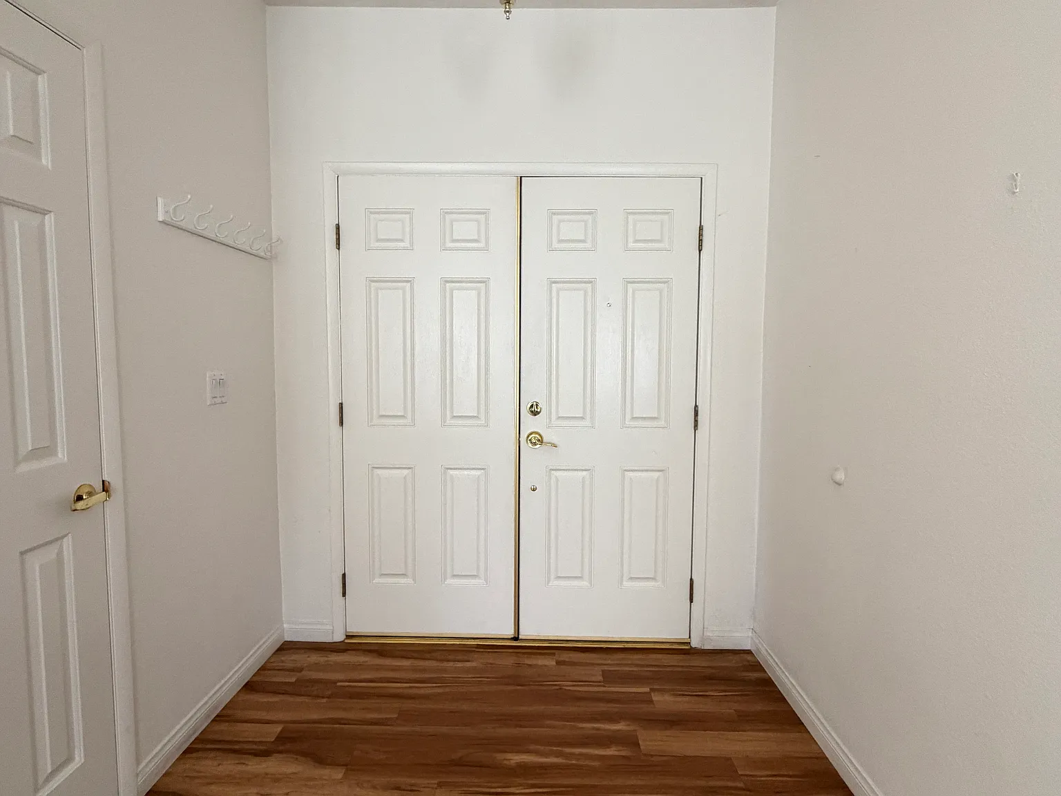 3 bed, 1444 sqft, $2,400 — Photo 3