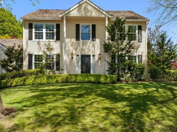 5081 Greensborough Ct, Lake Oswego, OR 97035