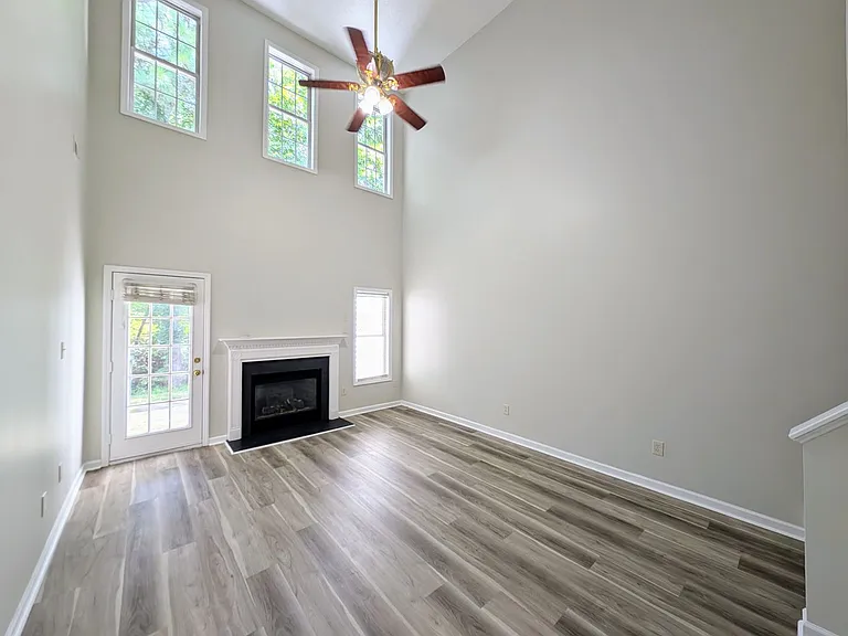 220 Misty Groves Cir — Photo 9