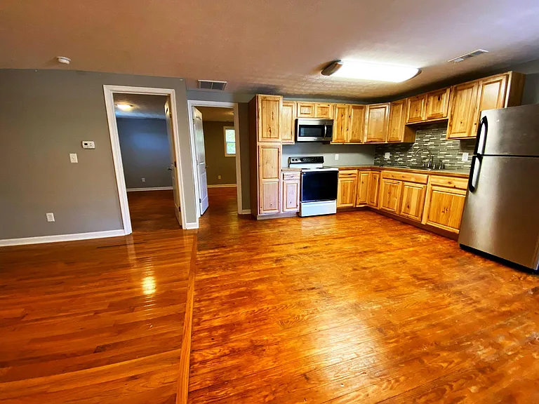 10 Whitney Ln #3 — Photo 3